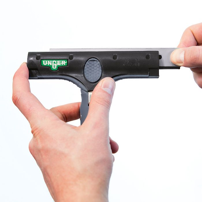 Lames en acier inoxydable pour grattoir a vitre