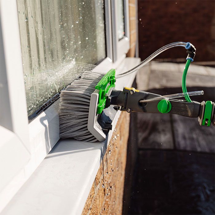 Brosse courbée nLITE non fleurée